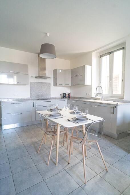 Appartement T4 Vue Mer Proche Gare Et Centre Ville Ajaccio  Extérieur photo