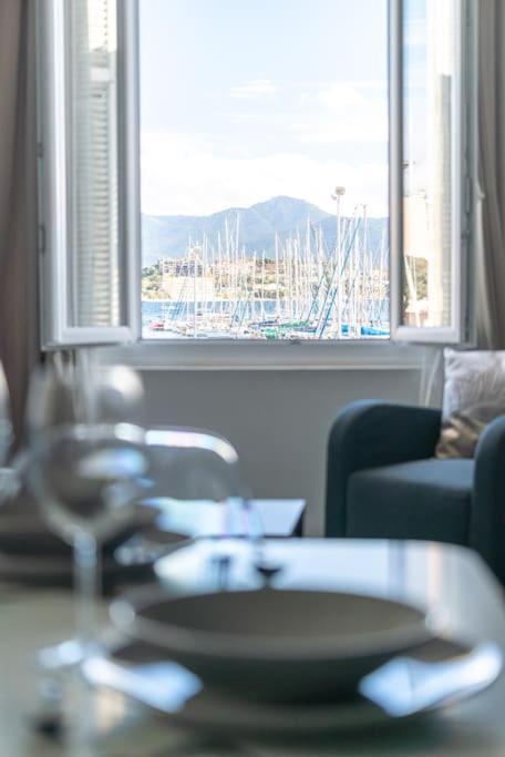 Appartement T4 Vue Mer Proche Gare Et Centre Ville Ajaccio  Extérieur photo