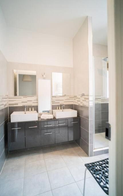 Appartement T4 Vue Mer Proche Gare Et Centre Ville Ajaccio  Extérieur photo